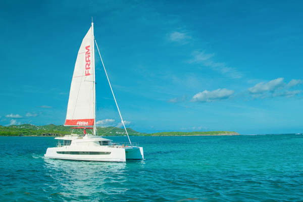 Croisière Passion Grenadines et extension 3 nuits à l'hôtel Bambou ***